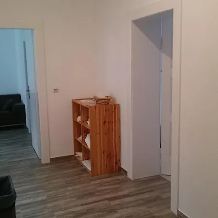 Apartment Avi Goodhouse Düsseldorf