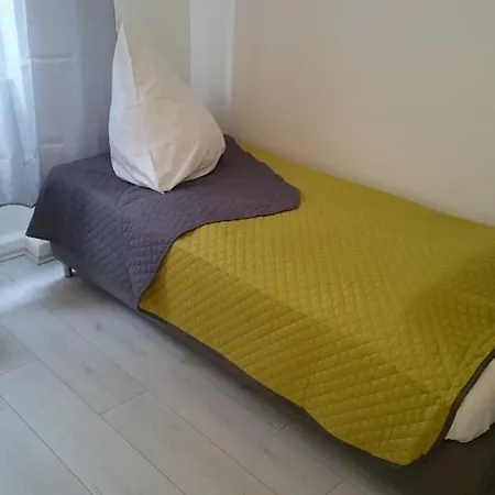 Apartment Avi Goodhouse