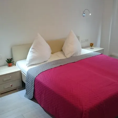 Avi Goodhouse * Düsseldorf