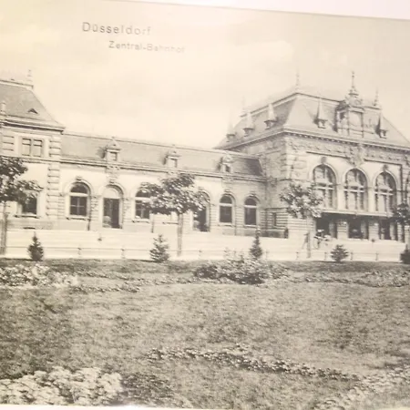 Lägenhet Avi Goodhouse Düsseldorf