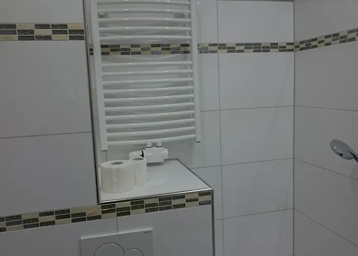 Avi Goodhouse דיסלדורף