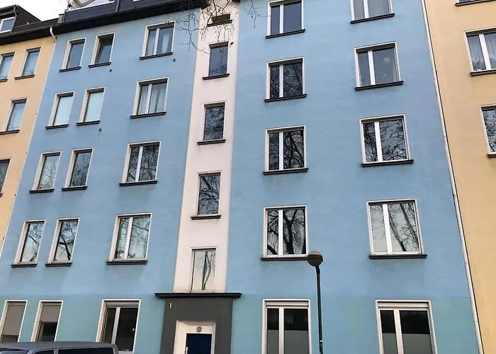 Avi Goodhouse Apartman *