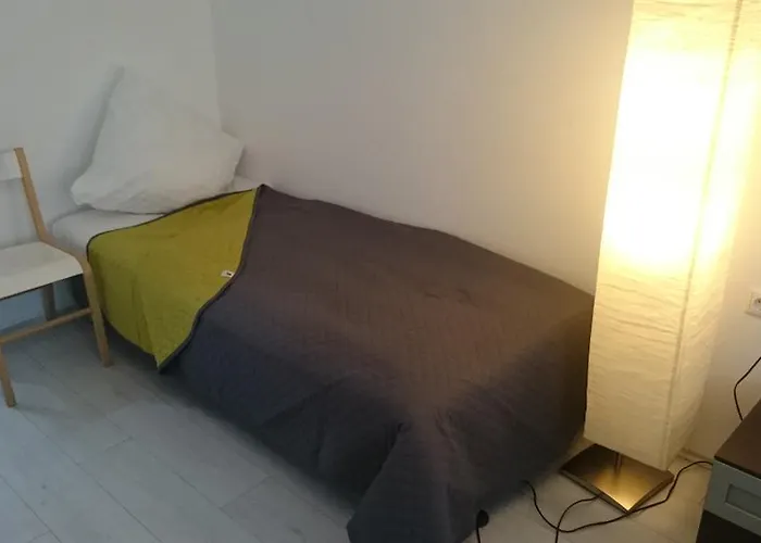 Avi Goodhouse Apartman